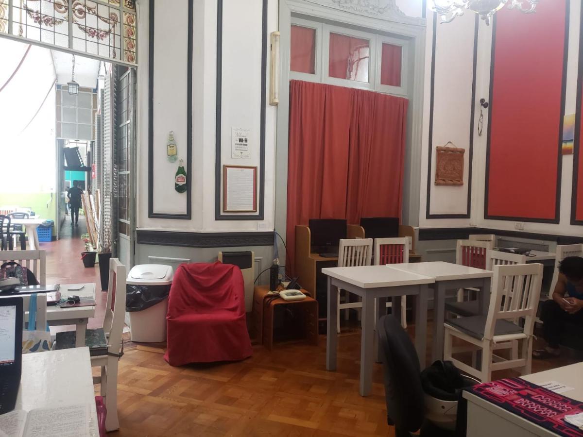Tinta Roja Residencia Estudiantil — Photos 1